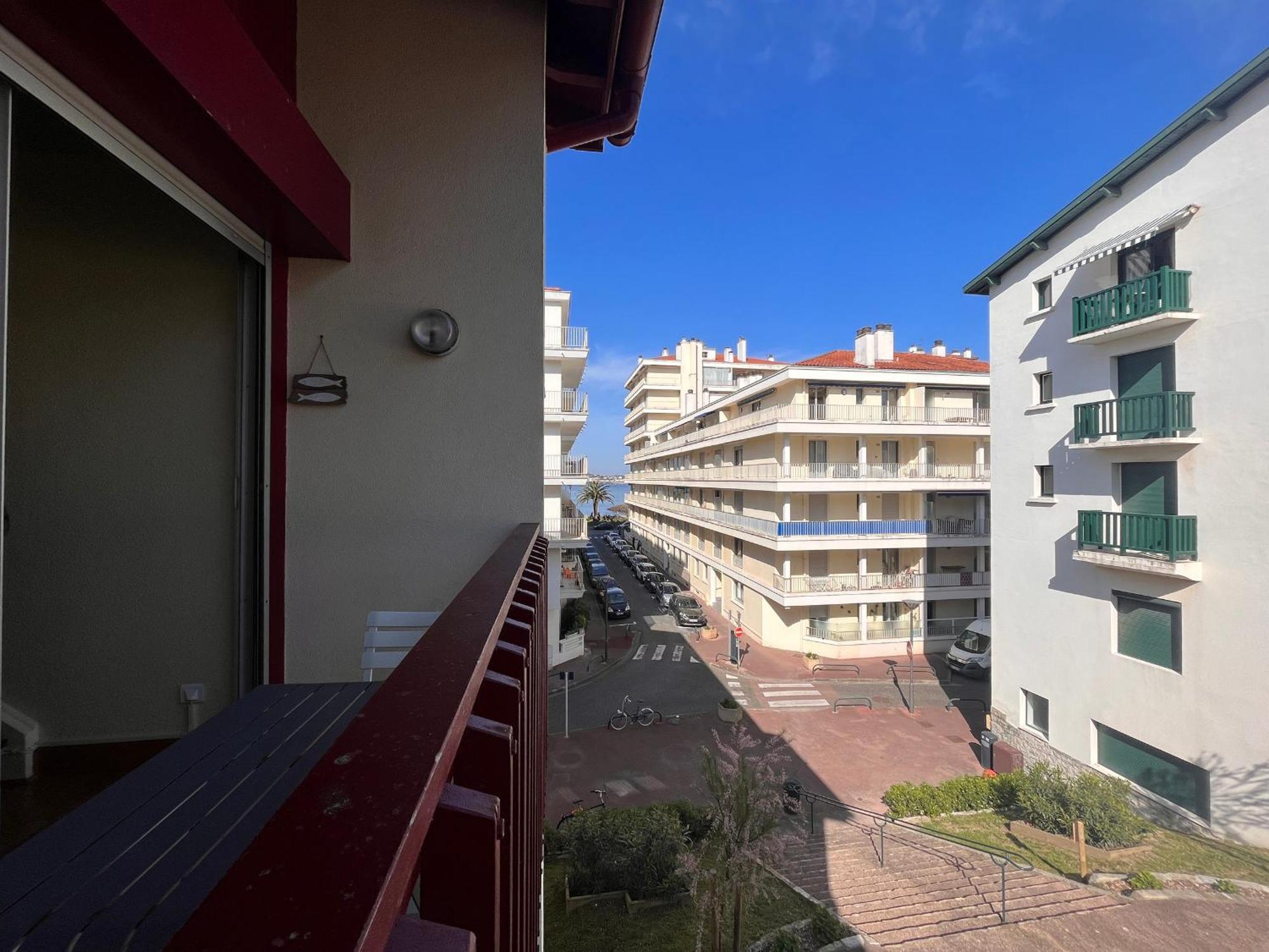 Studio Mezzanine A 100M De La Plage Avec Balcon, Apercu Mer Et Parking - Saint-Jean-De-Luz - Fr-1-239-576 Apartment Exterior photo